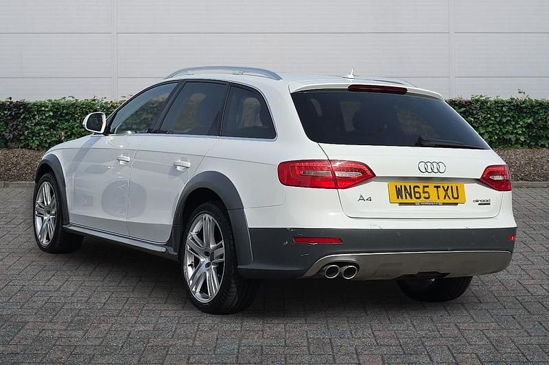 Used Audi A4 Allroad Sport 2015 White Estate