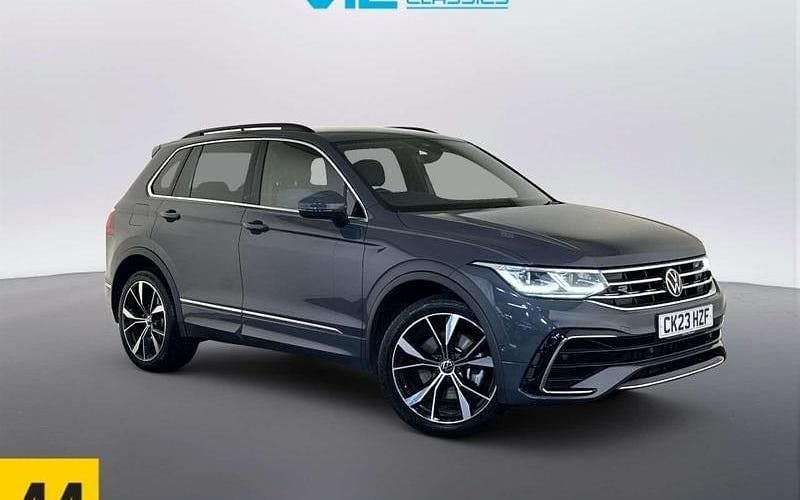 Begagnad VW Tiguan R-line 245 HK (180 kW) 2023 SUV