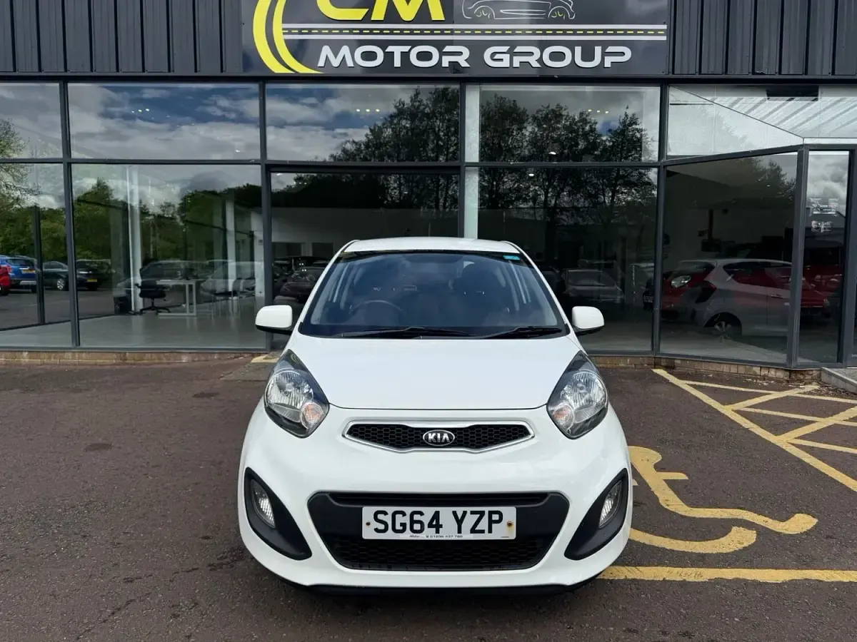 Used Kia Picanto 68 HP (50 kW) 2014 White Hatchback