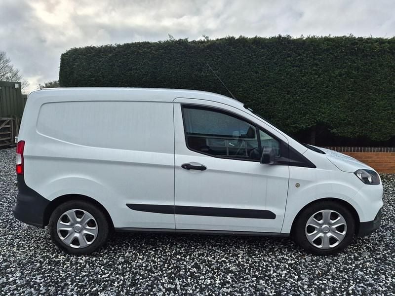 Used Ford Transit Trend 2018 White Van