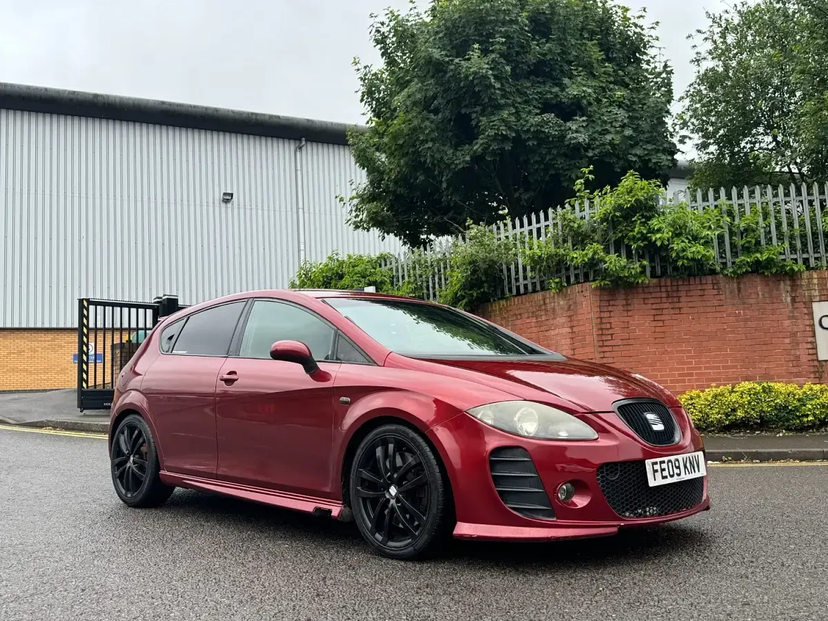 Used Seat Leon CUPRA 2009 Red Hatchback