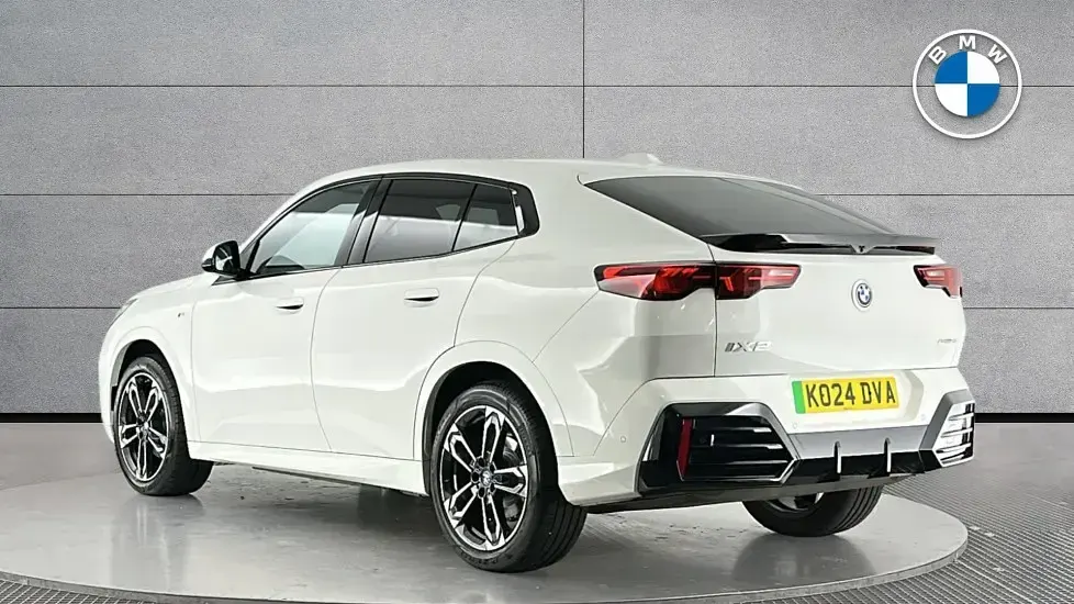Used BMW iX2 M Sport 147 kW (201 HP) 2024 White SUV