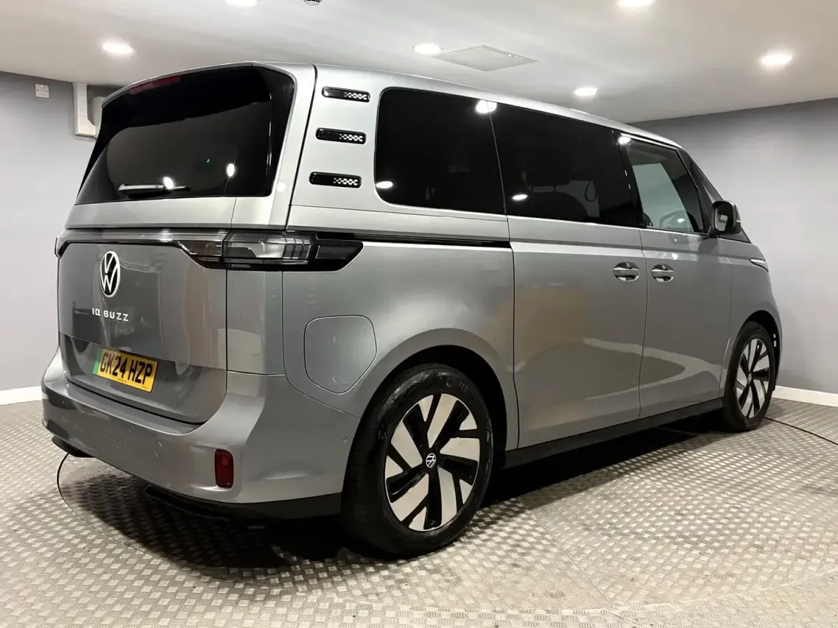 Used VW ID. Buzz Pro 210 kW (286 HP) 2024 Silver MPV