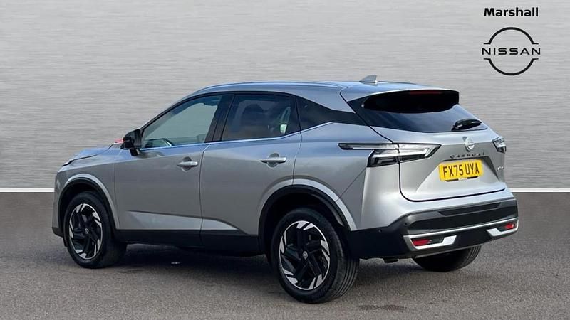 Used Nissan Qashqai N-Connecta 190 HP (139 kW) 2025 Silver SUV