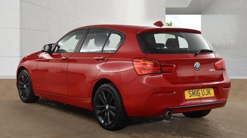 Used BMW 116 Sport Line 116 HP (85 kW) 2016 Red Hatchback