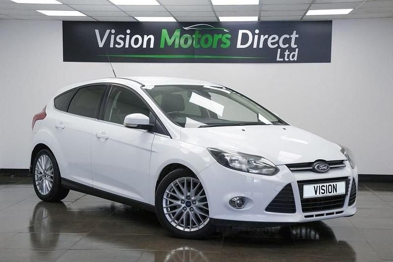 White Used 2013 Ford Focus Zetec Hatchback | £2,980 (Good price) - Image 1/1