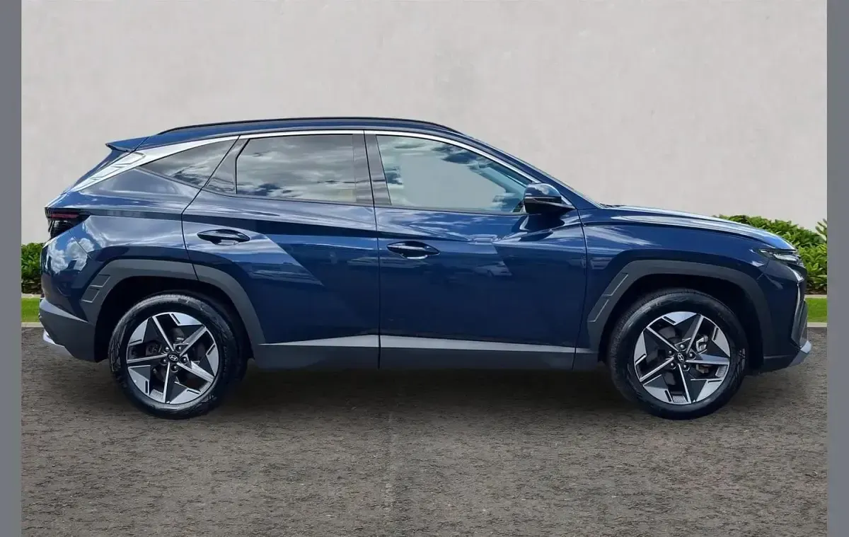 Used Hyundai Tucson Premium 211 HP (155 kW) 2024 Blue SUV