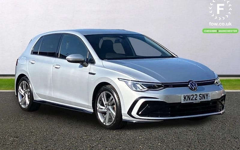 Second-hand VW Golf VIII R-line 150 CP (110 kW) 2022 Hatchback