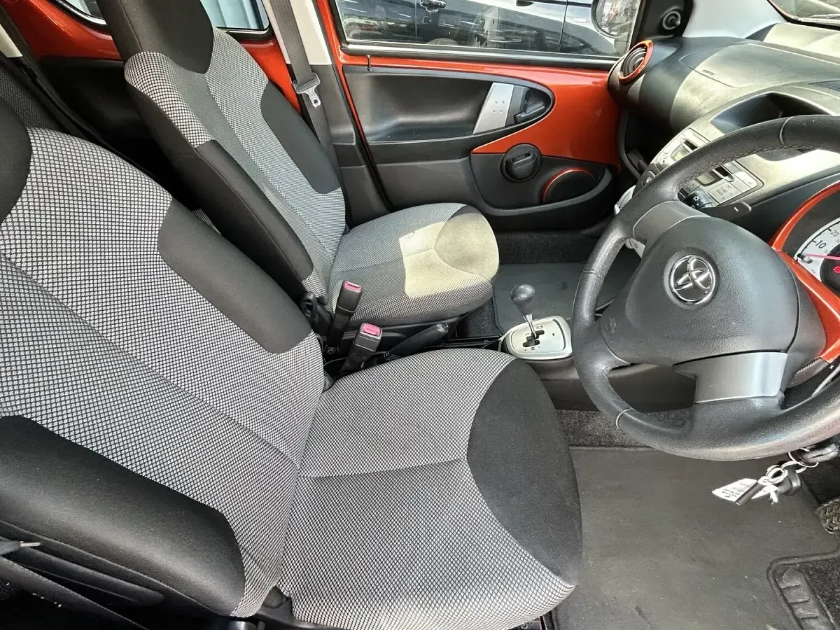Used Toyota Aygo 2013 Orange Hatchback