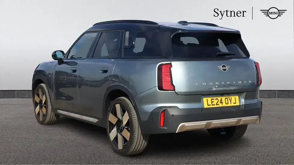 Used Mini Countryman 168 HP (123 kW) 2024 Green SUV