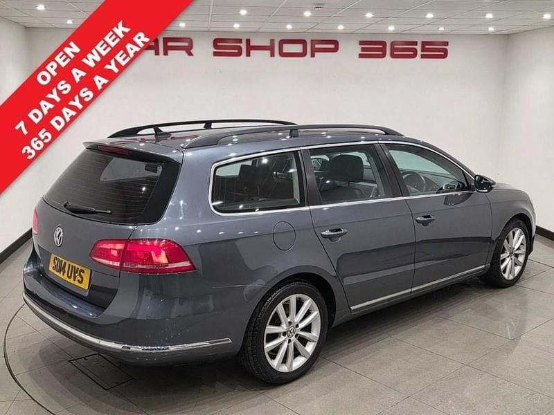 Used VW Passat Executive 140 HP (102 kW) 2014 Grey Estate