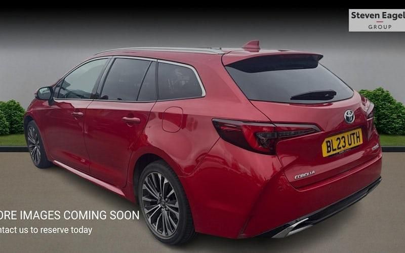 Używany Toyota Corolla Design 196 KM (144 kW) 2025 Kombi
