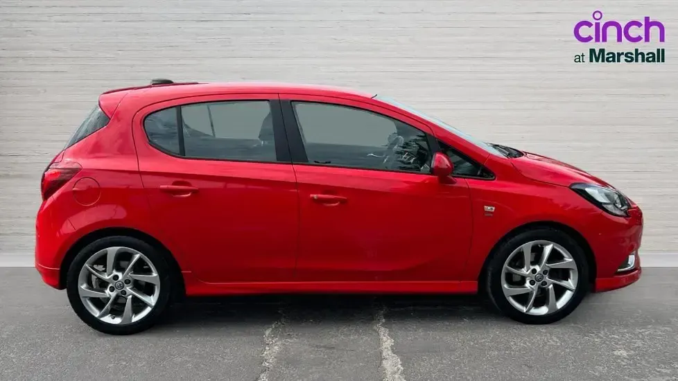 Used Vauxhall Corsa SRi 100 HP (73 kW) 2017 Red Hatchback