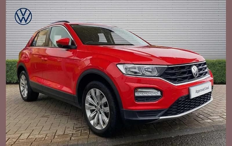 Used VW T-Roc SE 115 HP (84 kW) 2020 Red SUV