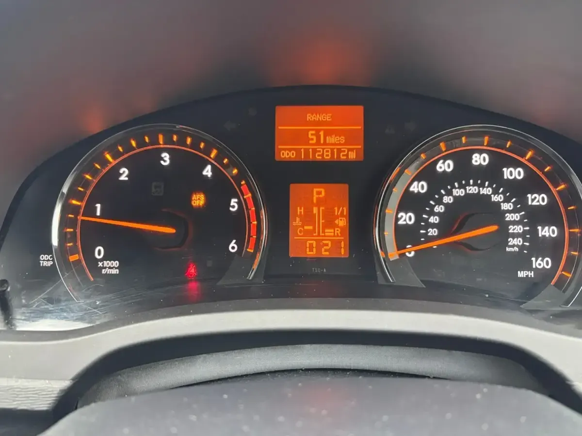 Usado Toyota Avensis 150 HP (110 kW) 2010 Prateado Carrinha