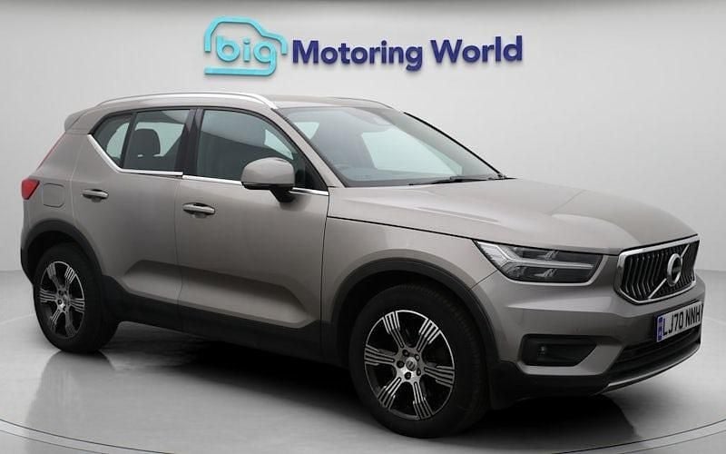 Used 2022 Volvo XC40 Inscription SUV | £20,025 (Super price) - Image 1/4