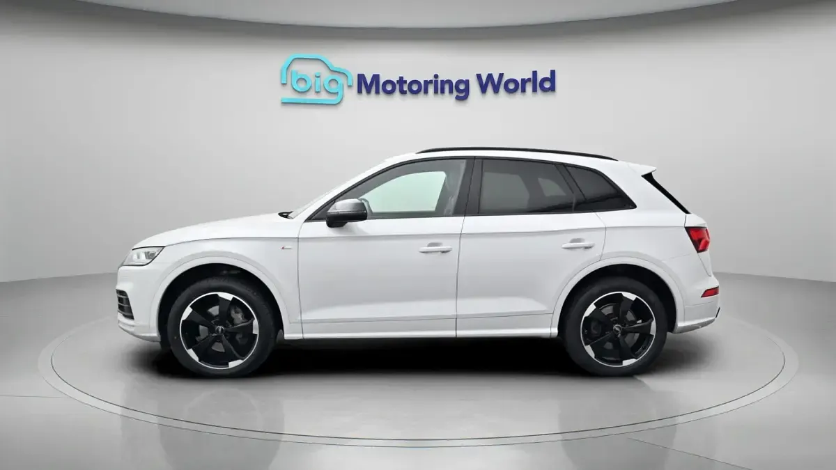 Used Audi Q5 Black Edition 190 HP (139 kW) 2019 White SUV