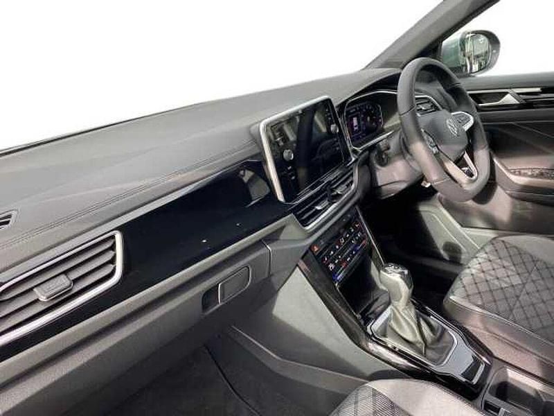 Used VW T-Roc R-line 150 HP (110 kW) 2025 Silver SUV