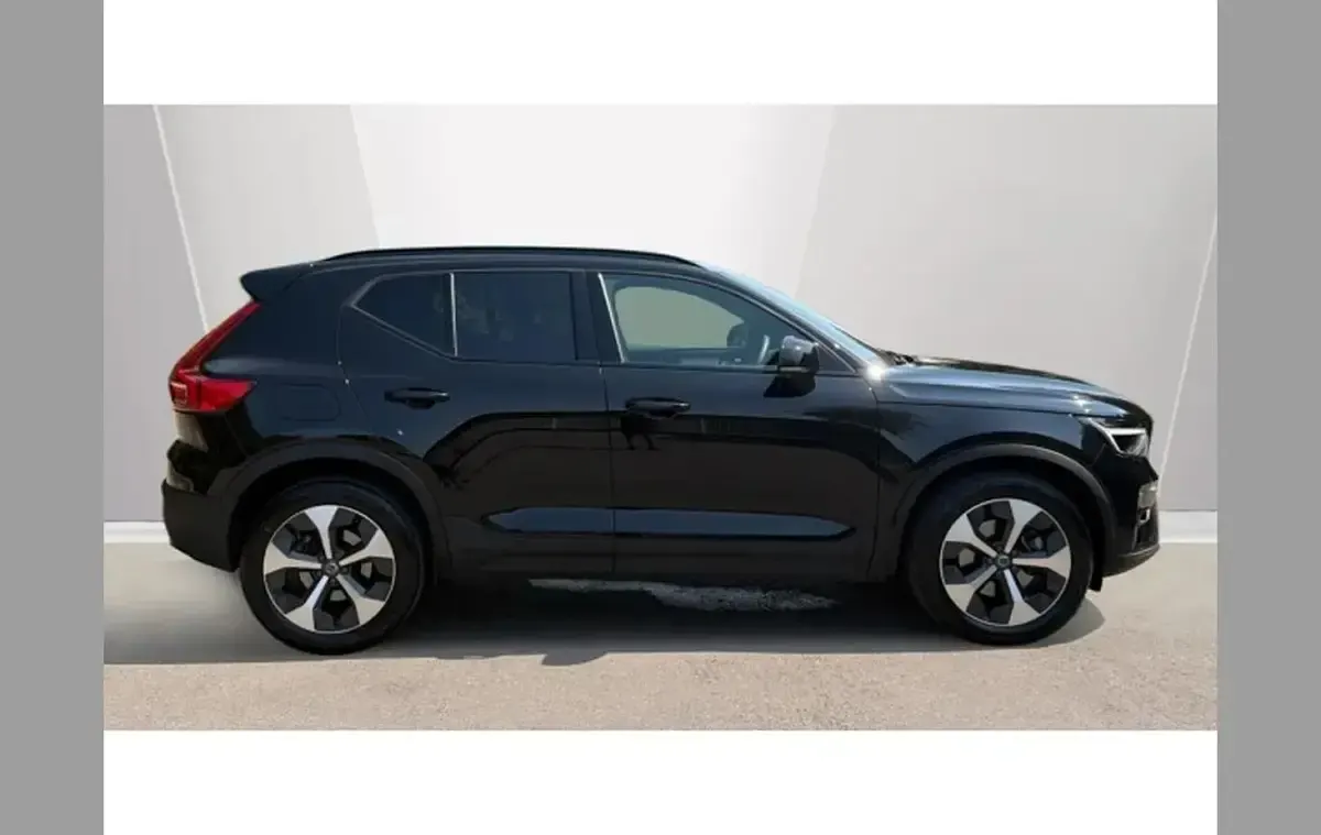 Used Volvo XC40 Plus 163 HP (119 kW) 2025 Black SUV