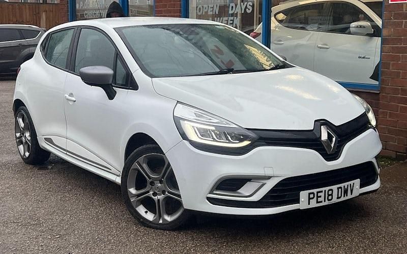 Used Renault Clio IV Dynamique 90 HP (66 kW) 2018 White Hatchback
