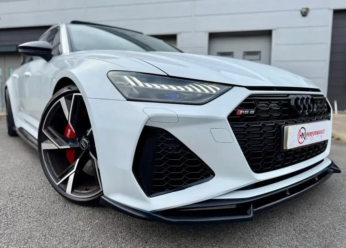 Used Audi RS6 Design 591 HP (434 kW) 2020 White Estate