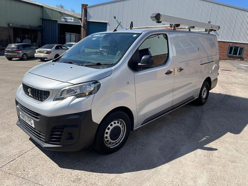 Second-hand Peugeot Expert 2019 Argintiu Van