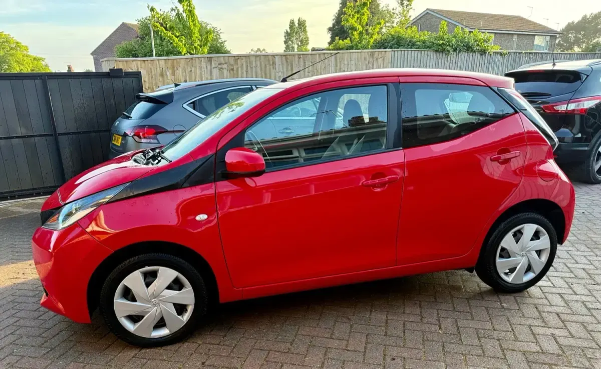 Used Toyota Aygo X-play 2017 Red Hatchback