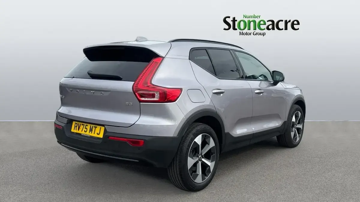Used Volvo XC40 Plus 163 HP (119 kW) 2025 Silver SUV