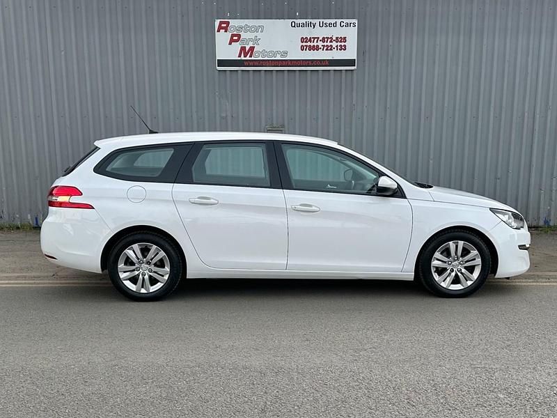 Used Peugeot 308 Active 2016 White Estate