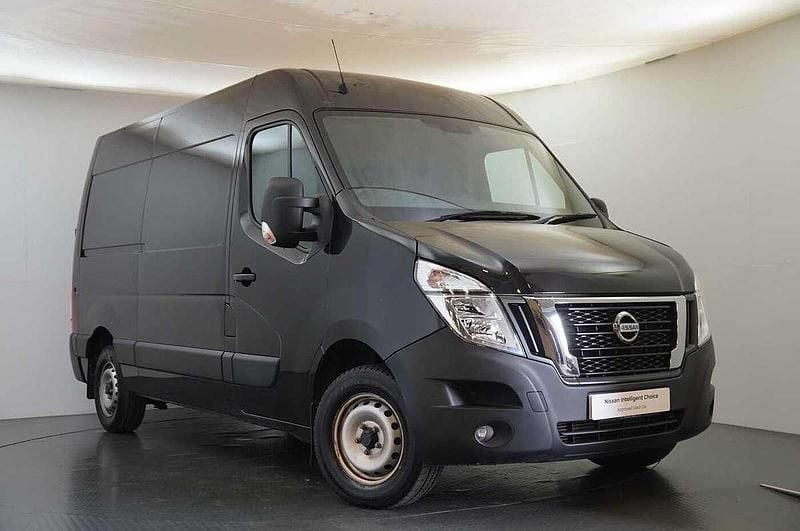 Black Used 2021 Nissan NV400 Tekna Van | £14,499 (Fair price) - Image 1/3