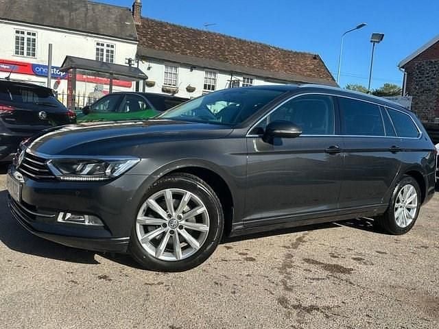 Used VW Passat Business 150 HP (110 kW) 2019 Grey Estate