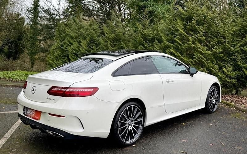 Used Mercedes E450 AMG Line Premium Plus 367 HP (269 kW) 2018 White Coupe