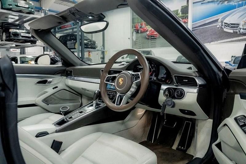 Used Porsche 911 Carrera Cabriolet 350 HP (257 kW) 2012 Black Cabriolet