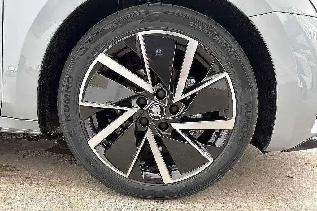 New Skoda Octavia SportLine 2026 Estate