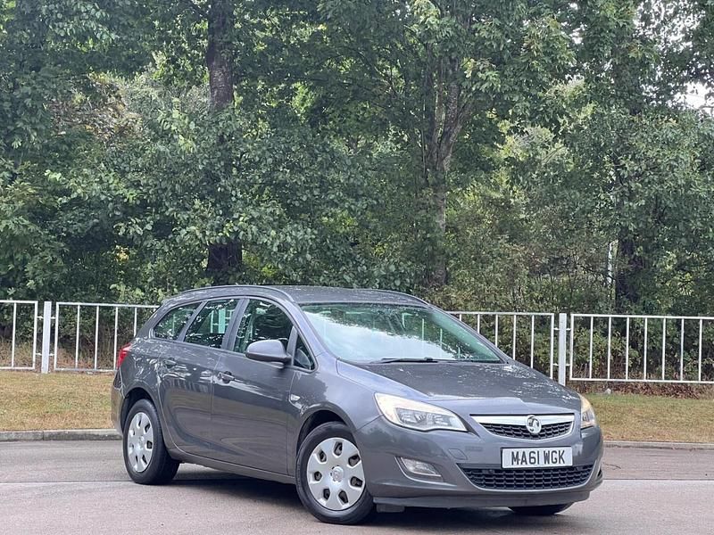 Used Vauxhall Astra 2011 Grey Estate