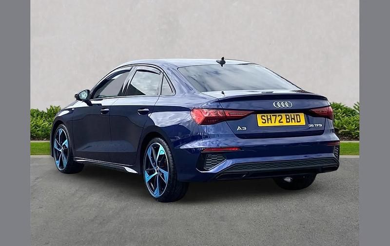 Used Audi A3 Comfort 150 HP (110 kW) 2022 Blue Sedan