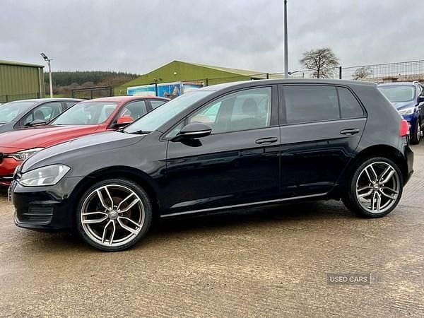 Used VW Golf VII SE 105 HP (77 kW) 2014 Black Hatchback