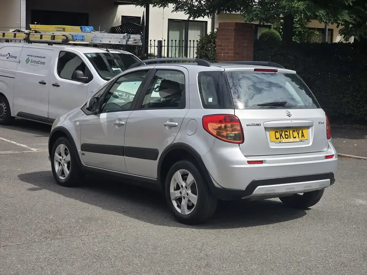 Used Suzuki SX4 SZ4 2011 Silver Hatchback