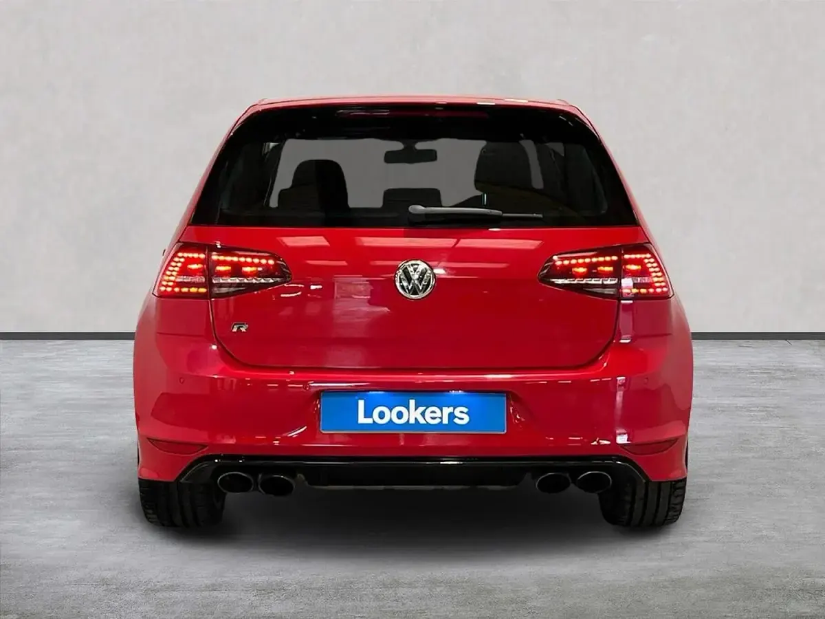 Used VW Golf VII R 2016 Red Hatchback