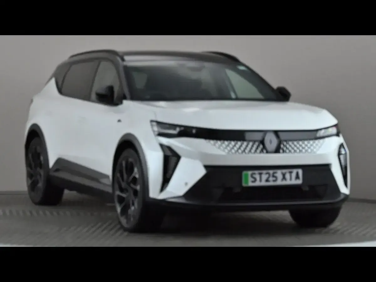 Used Renault Scenic E-Tech Techno Esprit Alpine 160 kW (218 HP) 2025 White/black SUV