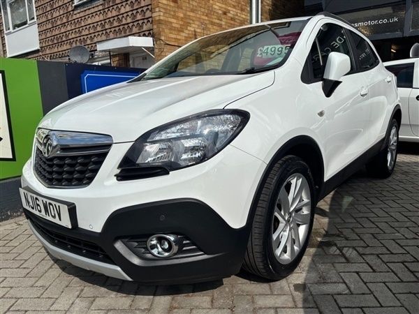 Artic white Used 2016 Vauxhall Mokka S SUV | £4,995 (Fair price) - Image 1/1