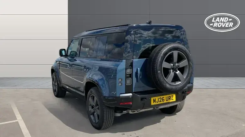 Neu Land Rover Defender HSE Dynamic 350 PS (257 kW) 2025 Other SUV