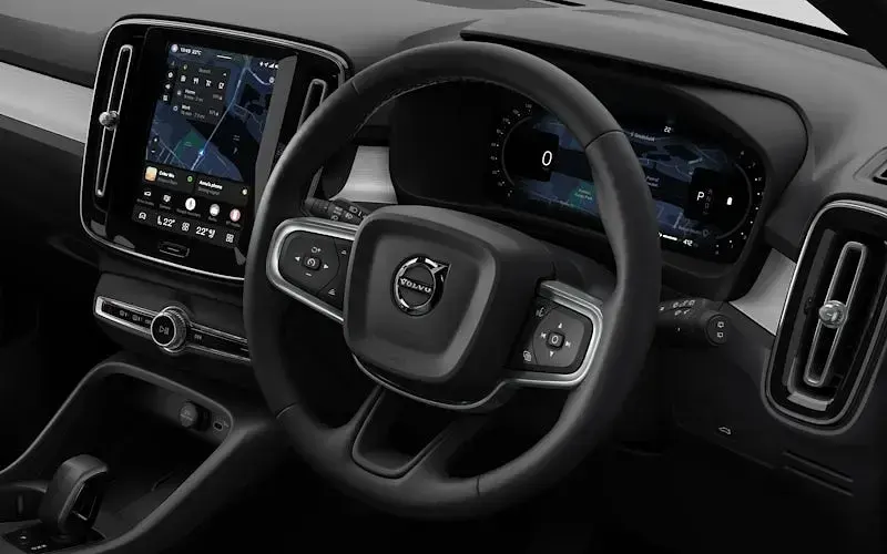 New Volvo XC40 Core 163 HP (119 kW) 2025 Ice white SUV