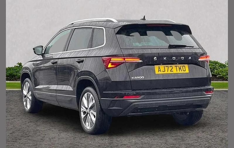 Used Skoda Karoq SE L 147 HP (108 kW) 2023 Black magic pearl effect SUV