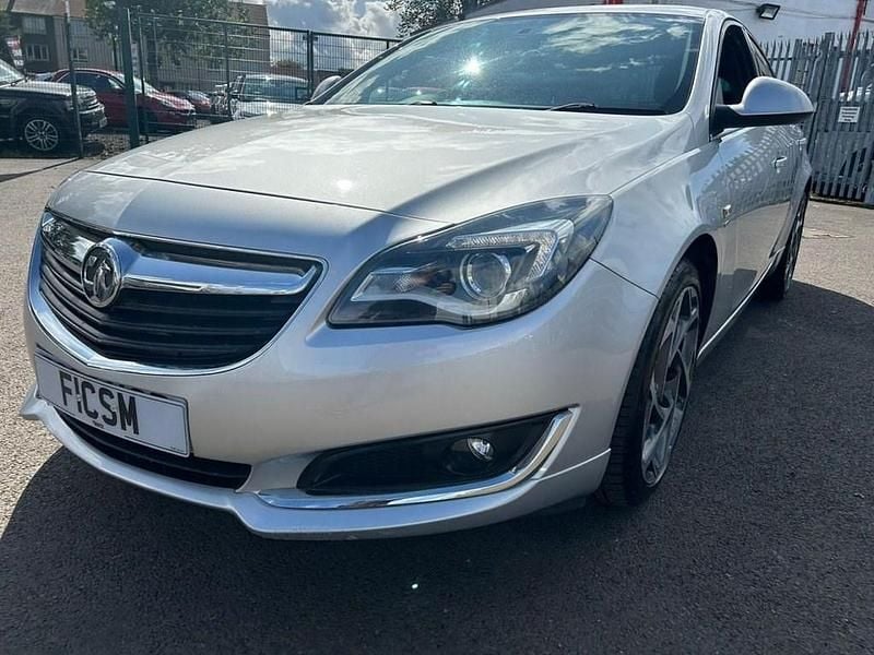 Used Vauxhall Insignia SRi 134 HP (98 kW) 2015 Silver Hatchback