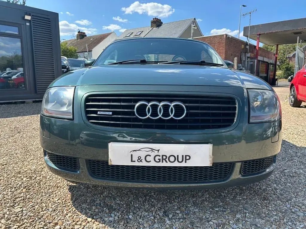 Used Audi TT Roadster 225 HP (165 kW) 2002 Green Cabriolet
