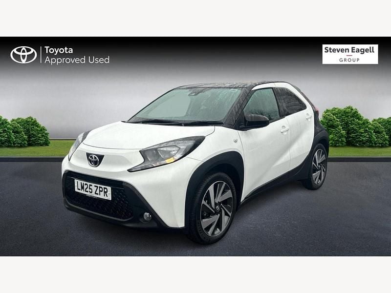 Used Toyota Aygo X 2025 White SUV
