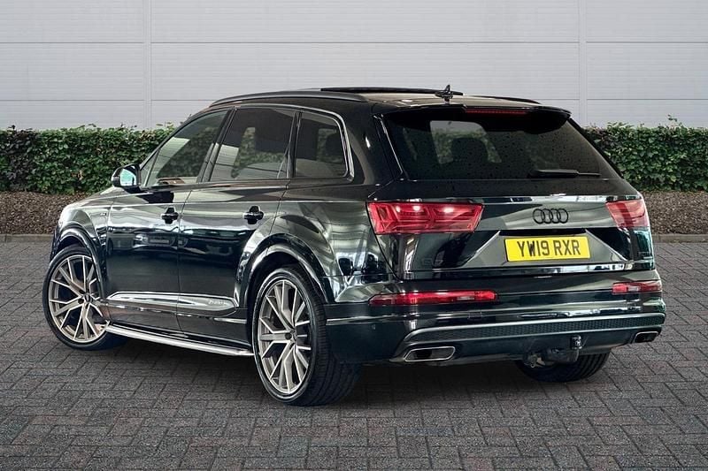 Used Audi Q7 Advanced 281 HP (206 kW) 2019 Black SUV