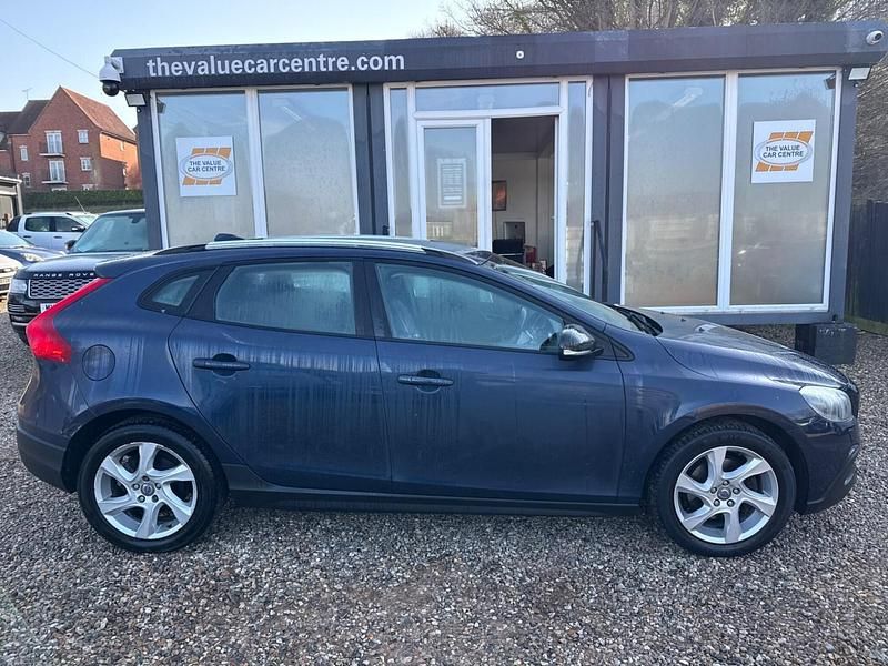 Used Volvo V40 2014 Blue Hatchback