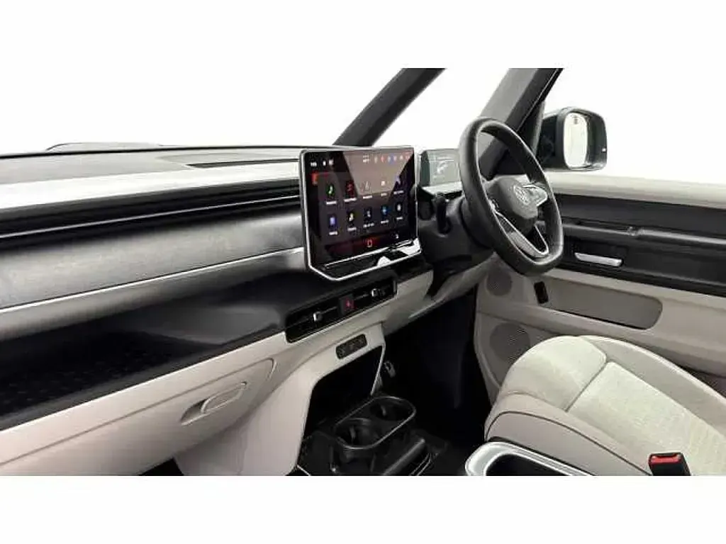 Used VW ID. Buzz 210 kW (286 HP) 2025 MPV